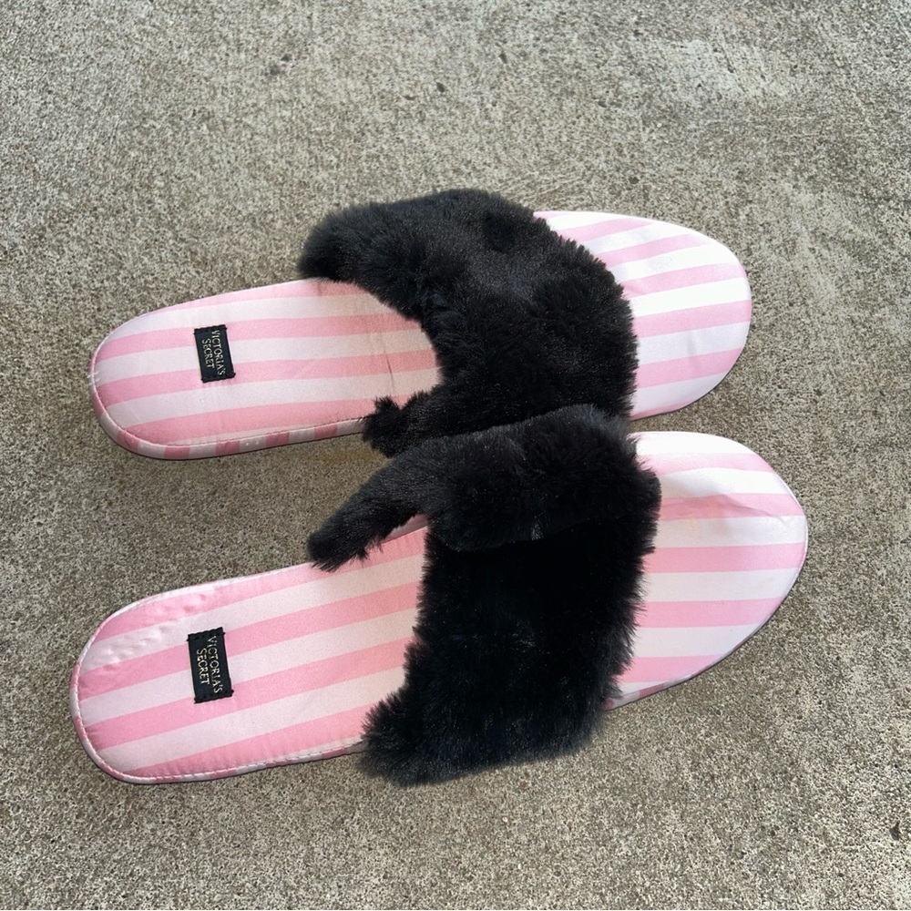 VS Pink White Striped Slippers with Black Fur Trim M Medium NEW Size 7/8 - Picture 5 of 5